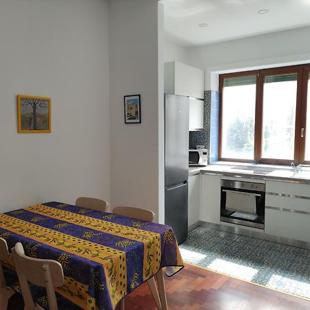 New Panoramic Apartment - Half Way Center-Vomero District Наполи Екстериор снимка